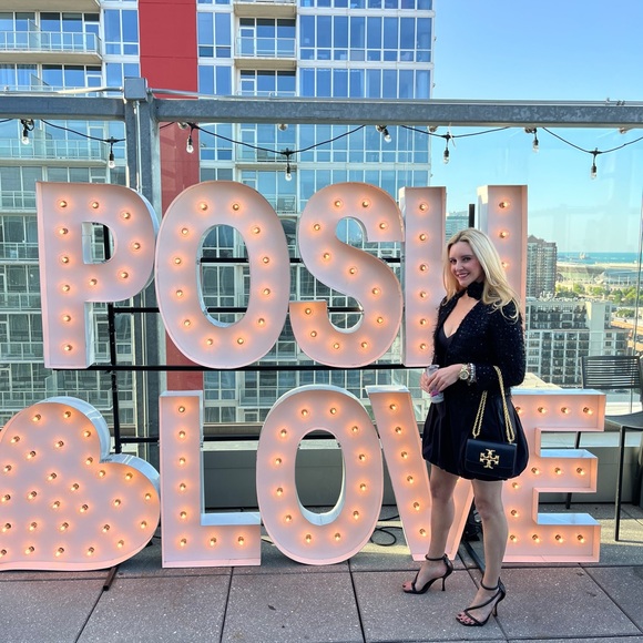 Meet your Posher, Katie - Picture 4 of 16